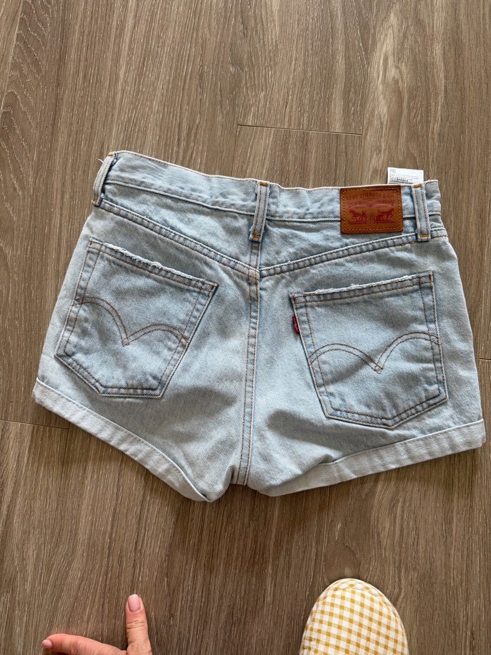 Levi’s Denim Shorts - Picture 2 of 5